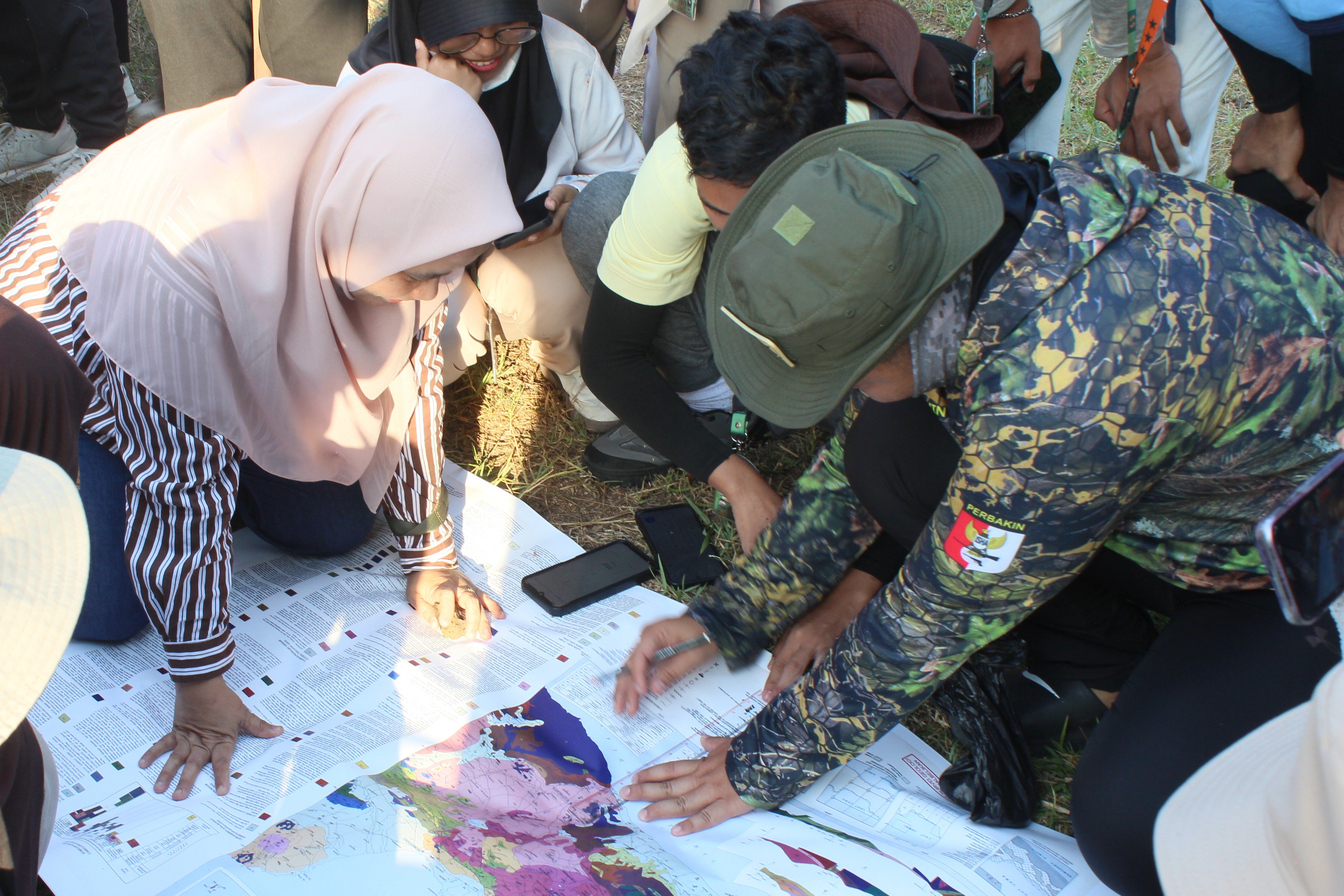 Kuliah Kerja Lapangan I Pengenalan Bentang Lahan di Wonosobo–Yogyakarta - foto 3